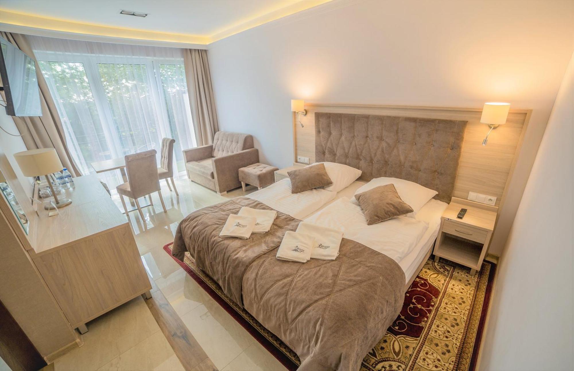 Hotel Wichrowe Wzgorze Chmielno Extérieur photo